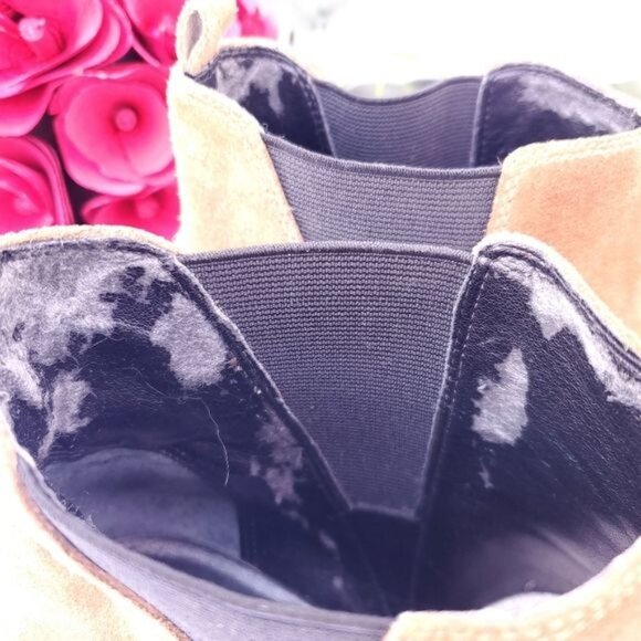 Marc Fisher Suede Leather Ankle Boot Bootie Chelsea Yale Designer Brown Gold Toe - Picture 9 of 9